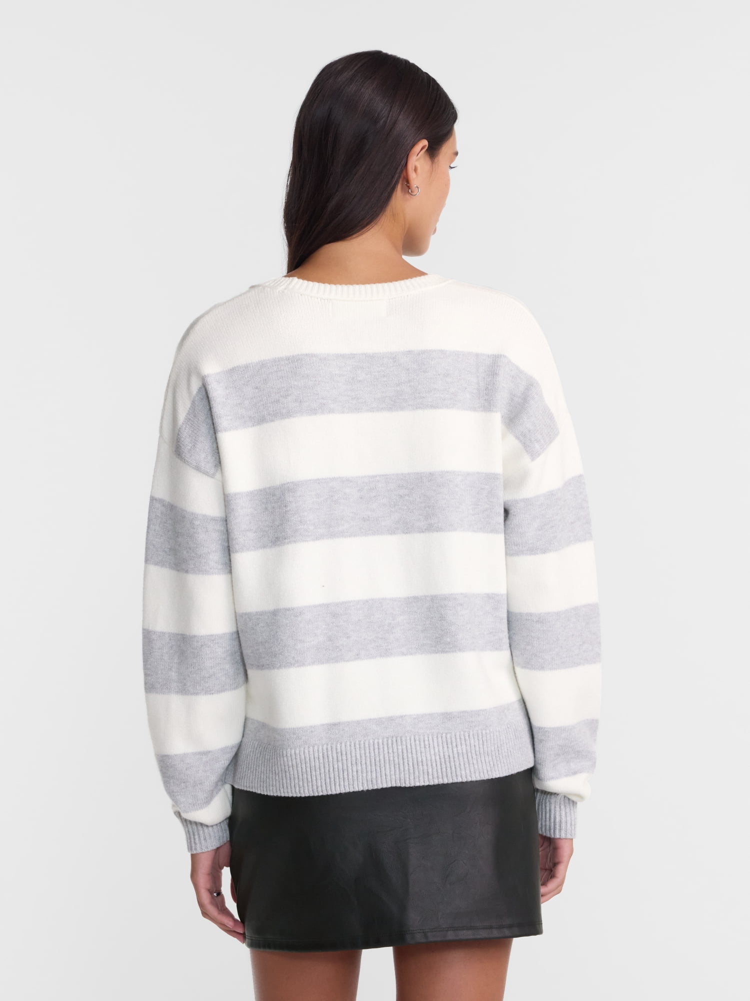 No Boundaries Essential Crewneck Sweater, Lightweight, Women's and Women's Plus XXS-4X