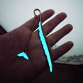 thumbnail image 4 of Marcapáginas con plumas luminosas, marcapáginas con plumas de metal luminoso de búho vintage, cola de ballena fluorescente, marcapáginas de regalo creativo, 4 of 5