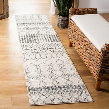 SAFAVIEH Tulum Coriander Moroccan Geometric Runner Rug, Ivory/Grey, 2' x 8'