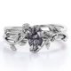 thumbnail image 1 of JeenMata Anillo Nupcial con Diseño de Hojas de Cuarzo Rutilado Negro Druzy Transparente de 1 Quilate con Engaste en Garras en Baño de Oro Blanco de 18 K sobre Plata, 1 of 6