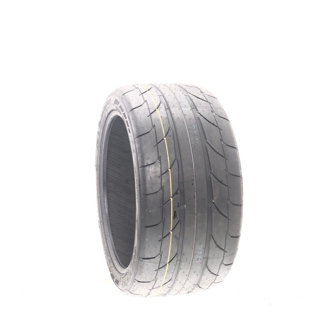Nitto NT555 G2 UHP 305/35ZR20 107W XL High Performance Summer