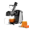 thumbnail image 1 of Extractor De Jugos Exprimidora De Jugos De Masticación Lenta Nevashel Kitchen AD-26 Exprimidor De Prensado En Frío Para Verduras Y Frutas, Zanahorias, Potente Y Silencioso Facil Usar Y Limpiar, 1 of 5
