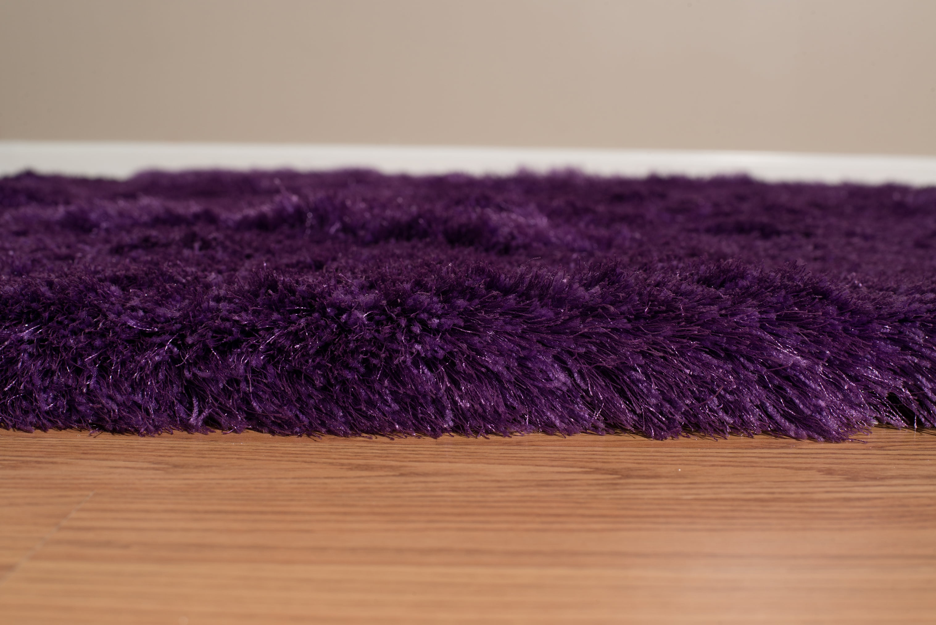 United Weavers Benella Nubia Purple Woven Polyester Shag Area Rug