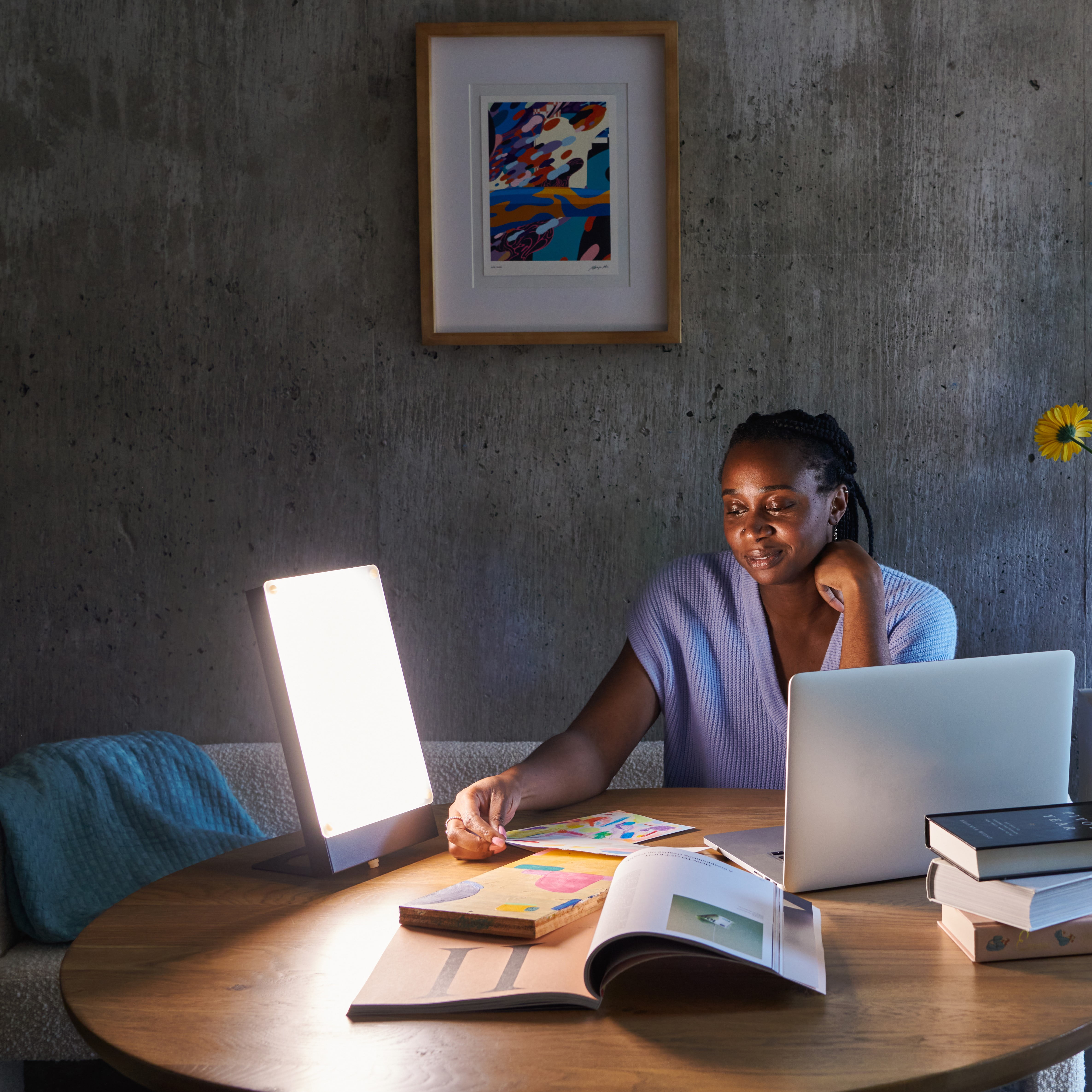 Northern Light Technologies Travelite - 10000 Lux Light Therapy Lamp - Full Spectrum Portable LED Lightbox Therapy Light for Natural Mood and Energy Enhancement, Sunlight Desk Lamp, Beige