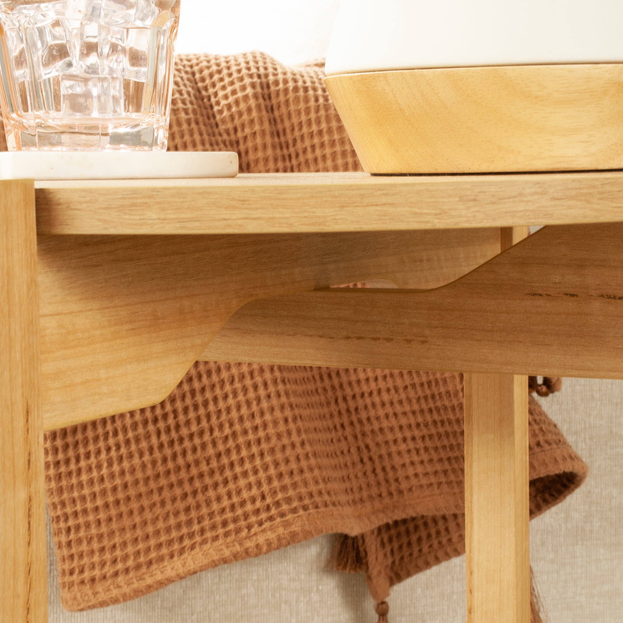 Mainstays Round Modern Dowel End Table, Natural Teak Finish