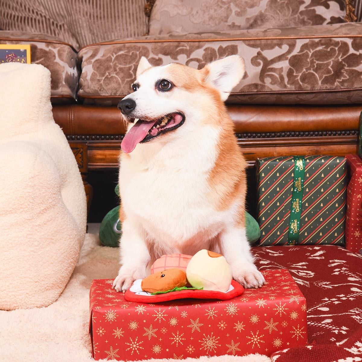 Jouet interactif pour chien Hugsmart Christmas Dinner - Renifle et couine, pour petits et moyens chiens