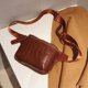 thumbnail image 4 of Bolsa De Mensajero Bolsa de cintura de hombro con patrón de cocodrilo Paquetes de cinturón de pecho para mujer (marrón claro) Likrtyny Para Estrenar, 4 of 9