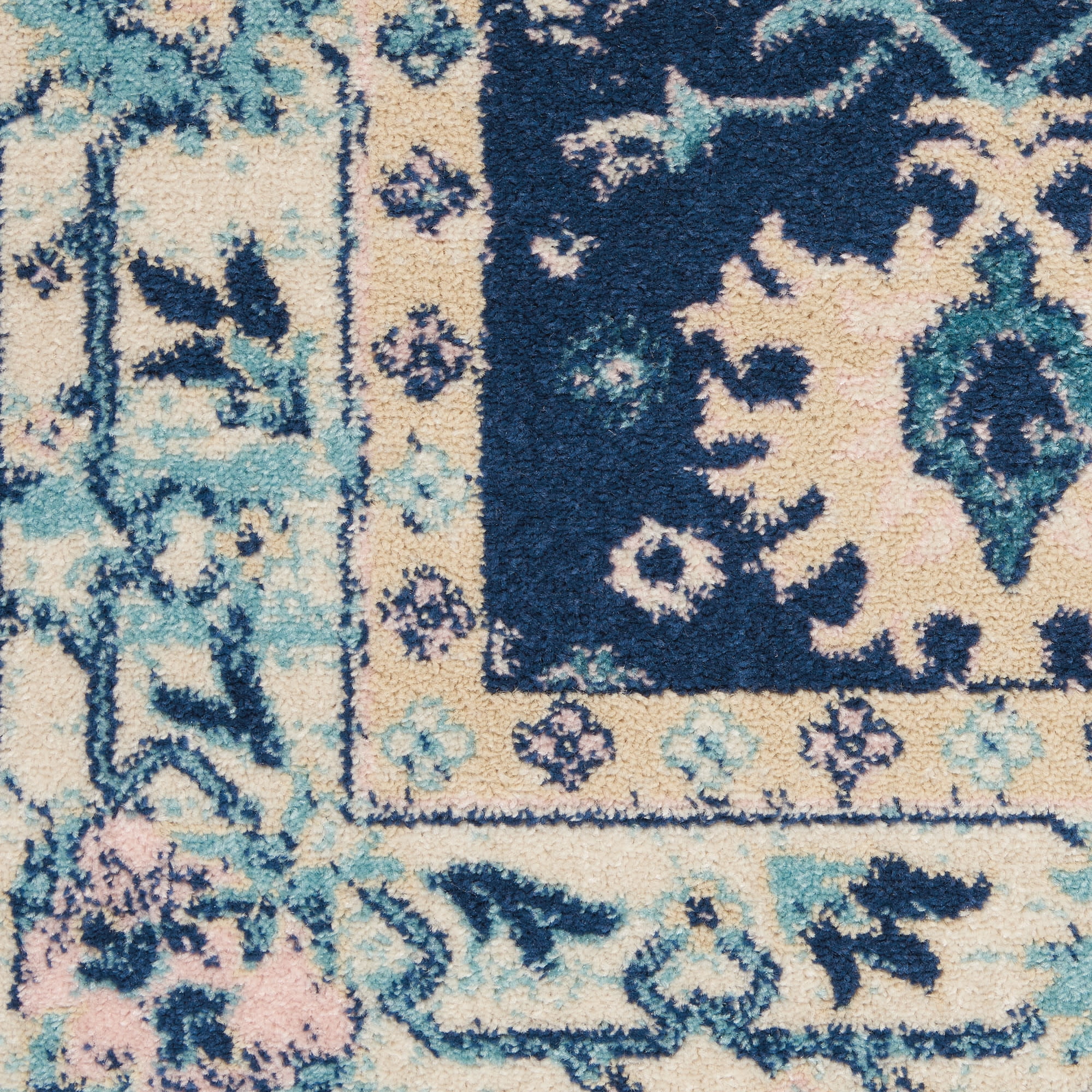 Serene Persian Traditional Navy/Ivory 4' x 6' Area Rug, (4' x 6')