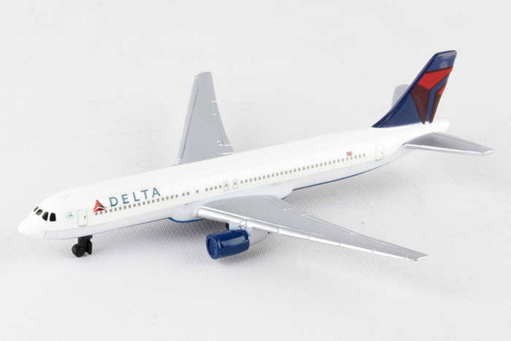 DARON REALTOY DELTA AIRLINES DIECAST PLAY SET RT4991 