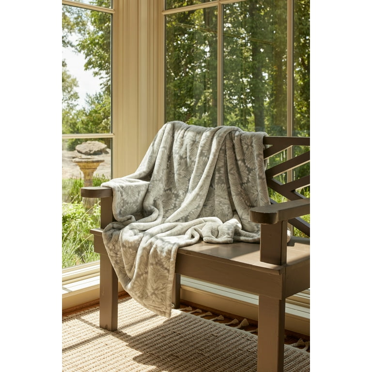 Better homes and gardens plush throw hotsell