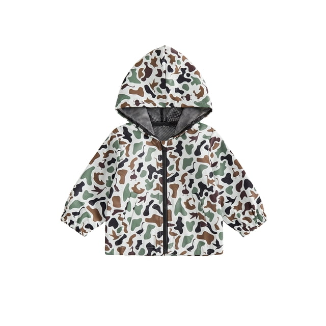 Chaqueta infantil con bolsillos, estampado de camuflaje, cierre de cremallera frontal, capucha y manga larga.