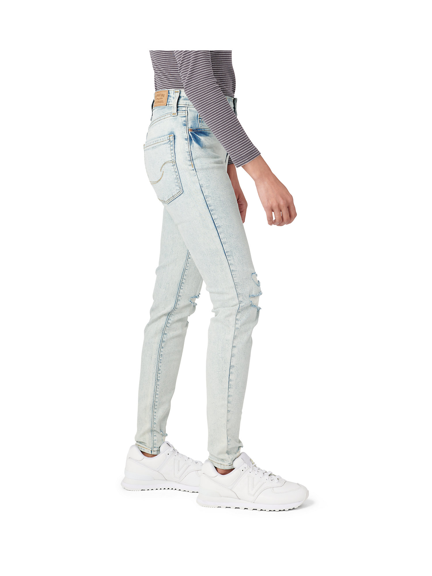 Signature by Levi Strauss & Co. Juniors' High Rise Jeggings - image 4 of 4