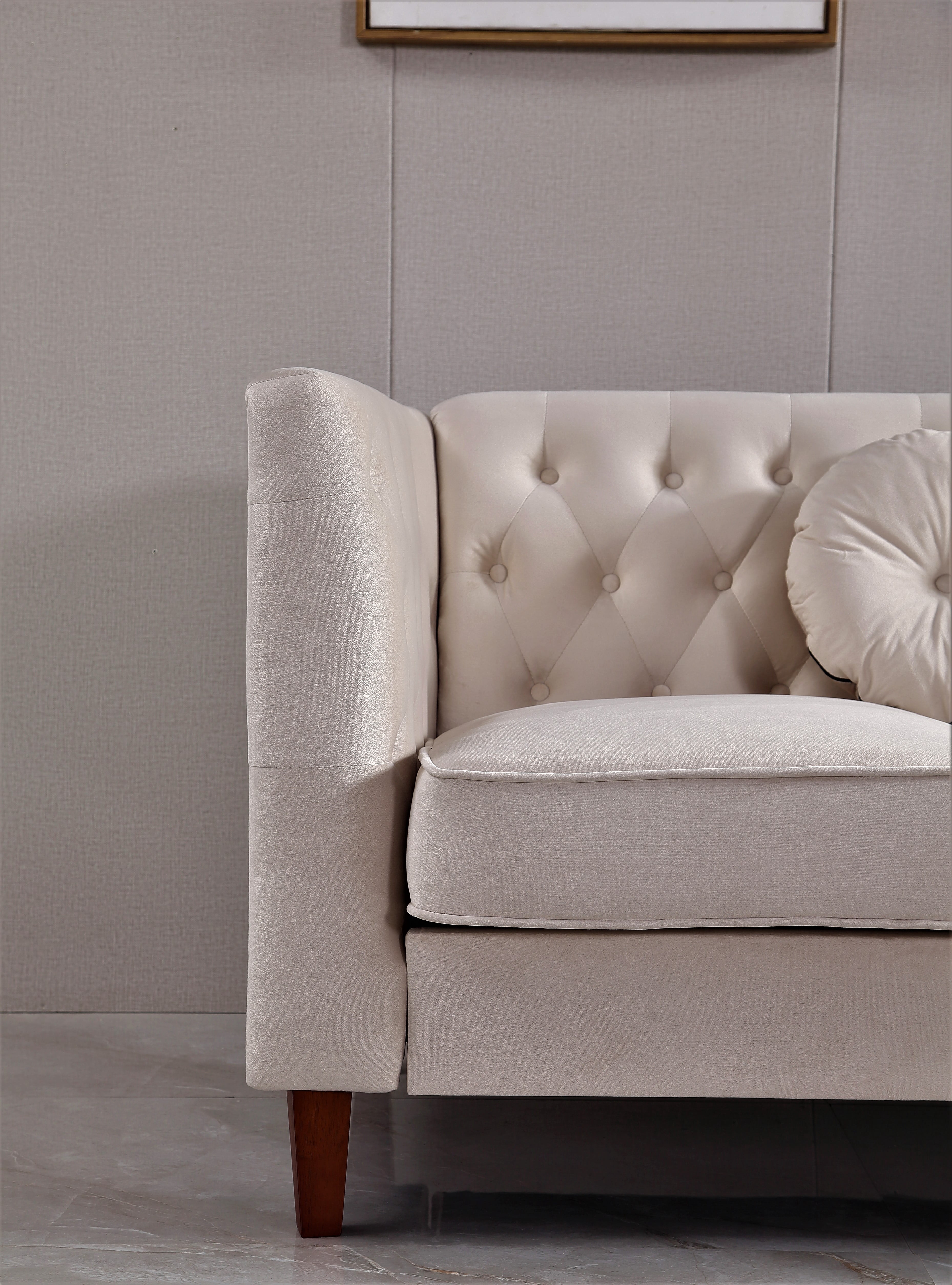Uspridefurniture Fancher Kittleson Velvet Classic Chesterfield Sofa -Beige