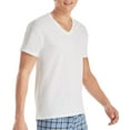 thumbnail image 3 of Camiseta Hanes de algodón con cuello en V para hombre, paquete de 6, color blanco, 3 of 6