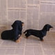 thumbnail image 3 of Peluche de Perro Salchicha Sentado, Realista, Color Negro, Ideal Como Regalo para Niños, Decoración para el Hogar y el Coche B, 3 of 5