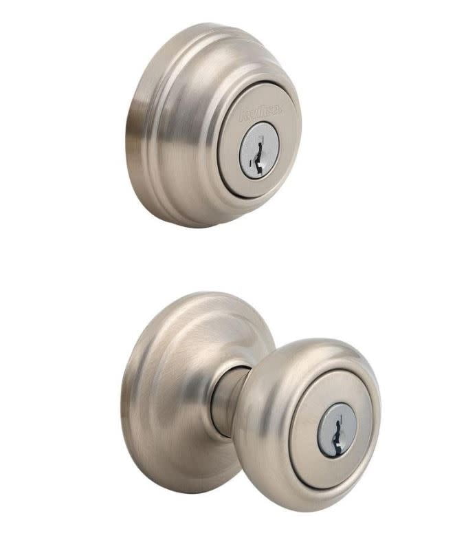 Kwikset Satin Nickel Single Cylinder Entry Knob And Deadbolt Combo