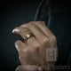 Bague de Fiançailles en Titane GoldTone pour Hommes avec Zircone Cubique, Ajustement Confortable 8mm SZ 8 – image 4 sur 8