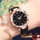 thumbnail image 3 of Reloj de cuarzo para mujer, unisex, con estrellas, punta pequeña, correa esmerilada y escala romana. Reloj de cuarzo., 3 of 5