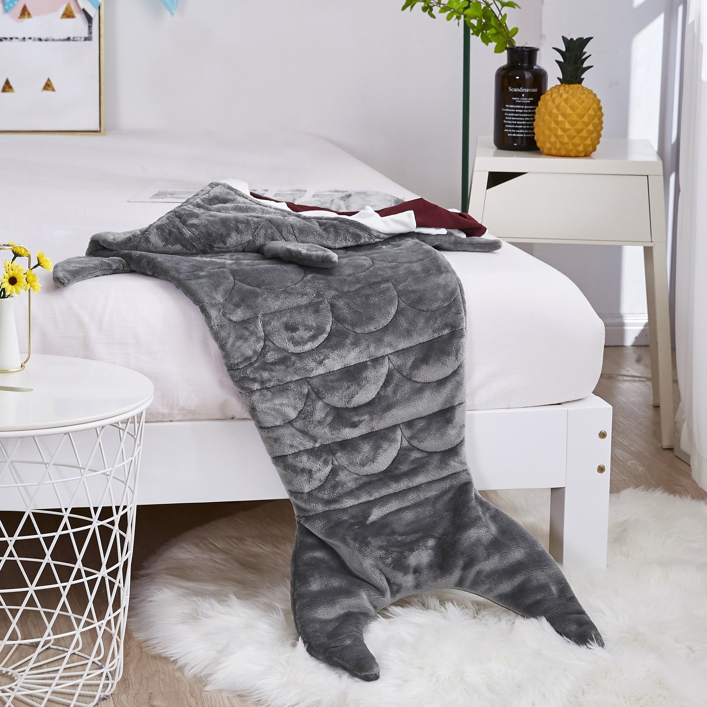 Shark Weighted Throw Blanket 5 lb Grey