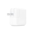 thumbnail image 3 of Adaptador de corriente Apple de 35 W con doble puerto USB-C para MacBook Air, 3 of 3