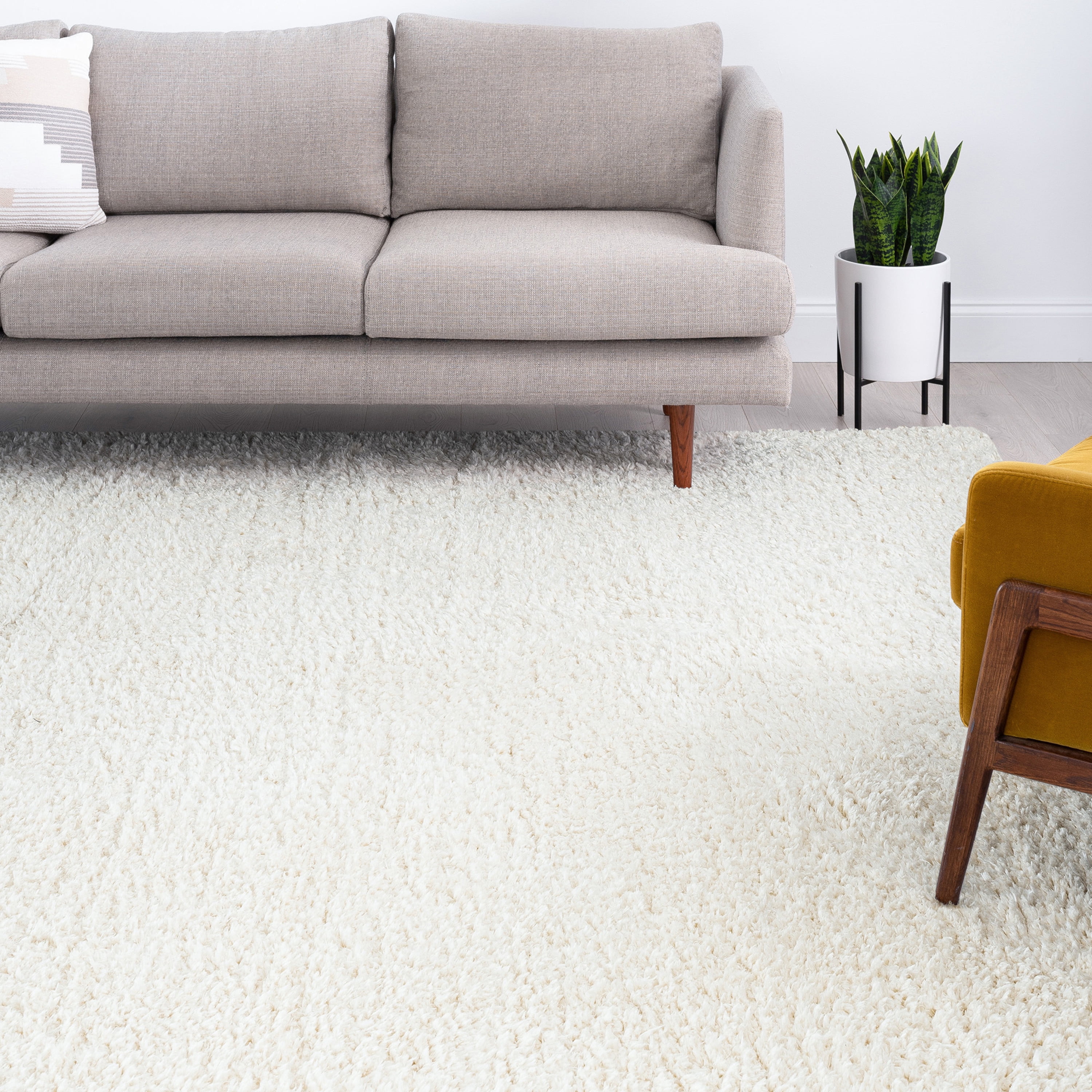 Transitional 2x3 Area Rug Shag Thick (2' x 3') Solid White Indoor Scatter Easy to Clean
