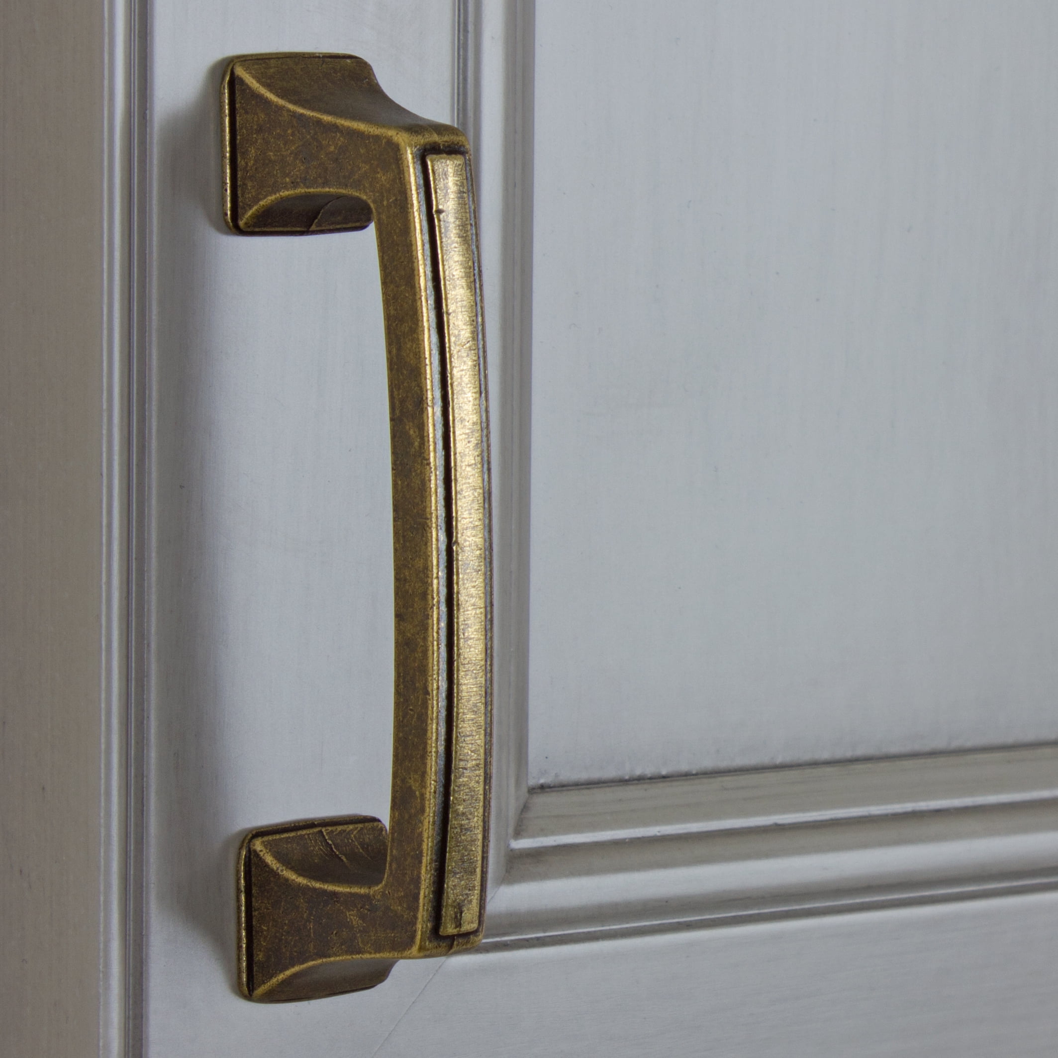 GlideRite 3 in. Center Classic Base Pull Cabinet Hardware Handle, Antique Brass, Pack of 25