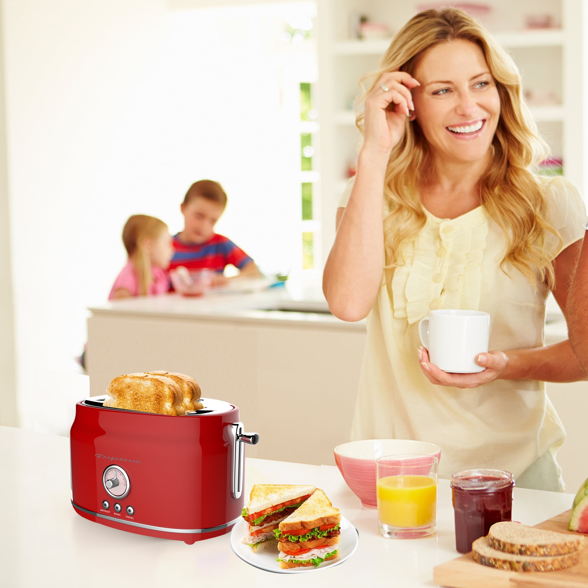Buy FRIGIDAIRE Retro Toaster Slice, Red at Ubuy UK