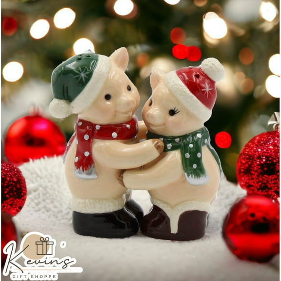 Christmas Pig Salt and Pepper Shakers  Farmhouse Style