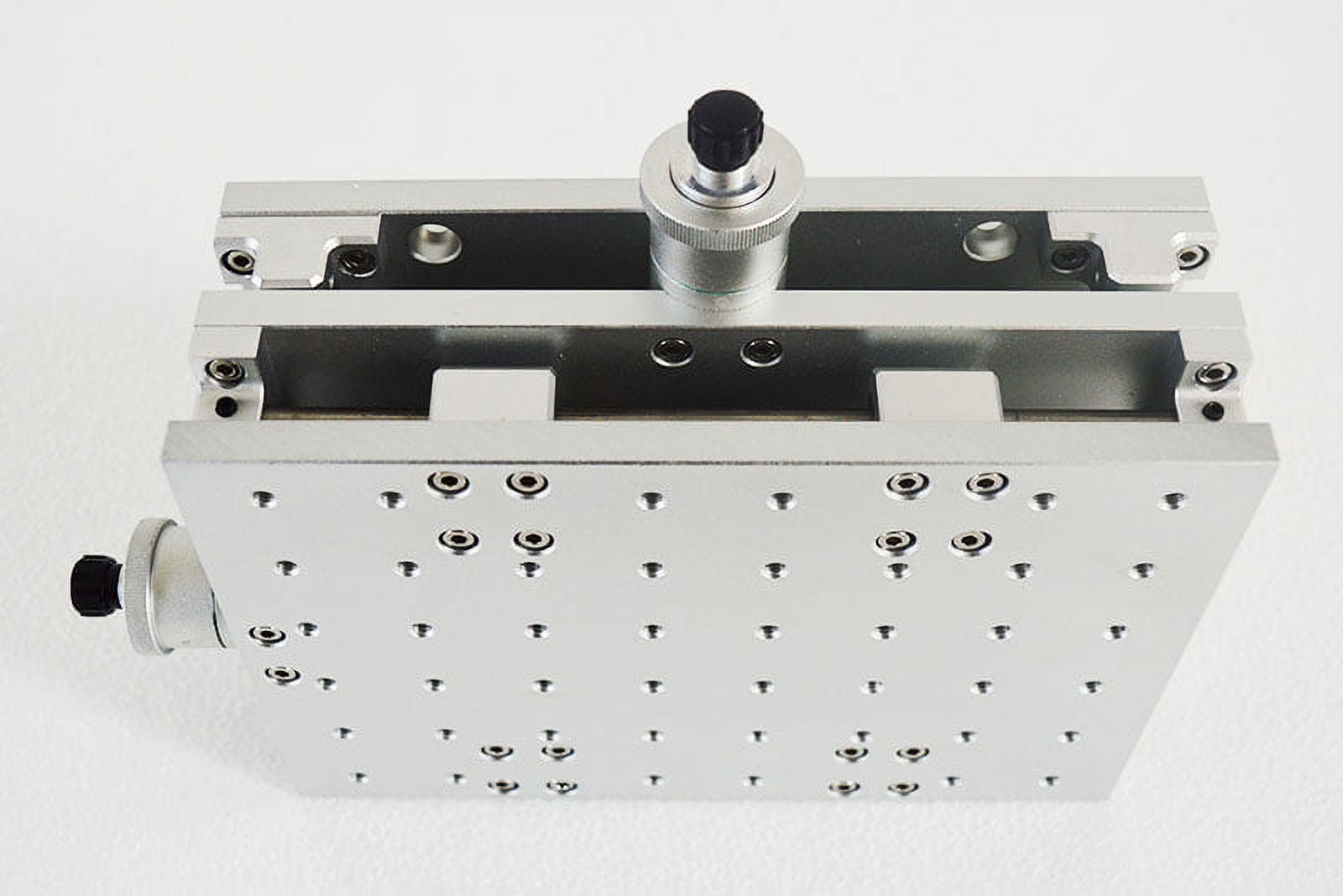 EQCOTWEA Laser Marking Machine Mobile Table 2 Axis Bearing Capacity 22 Lbs