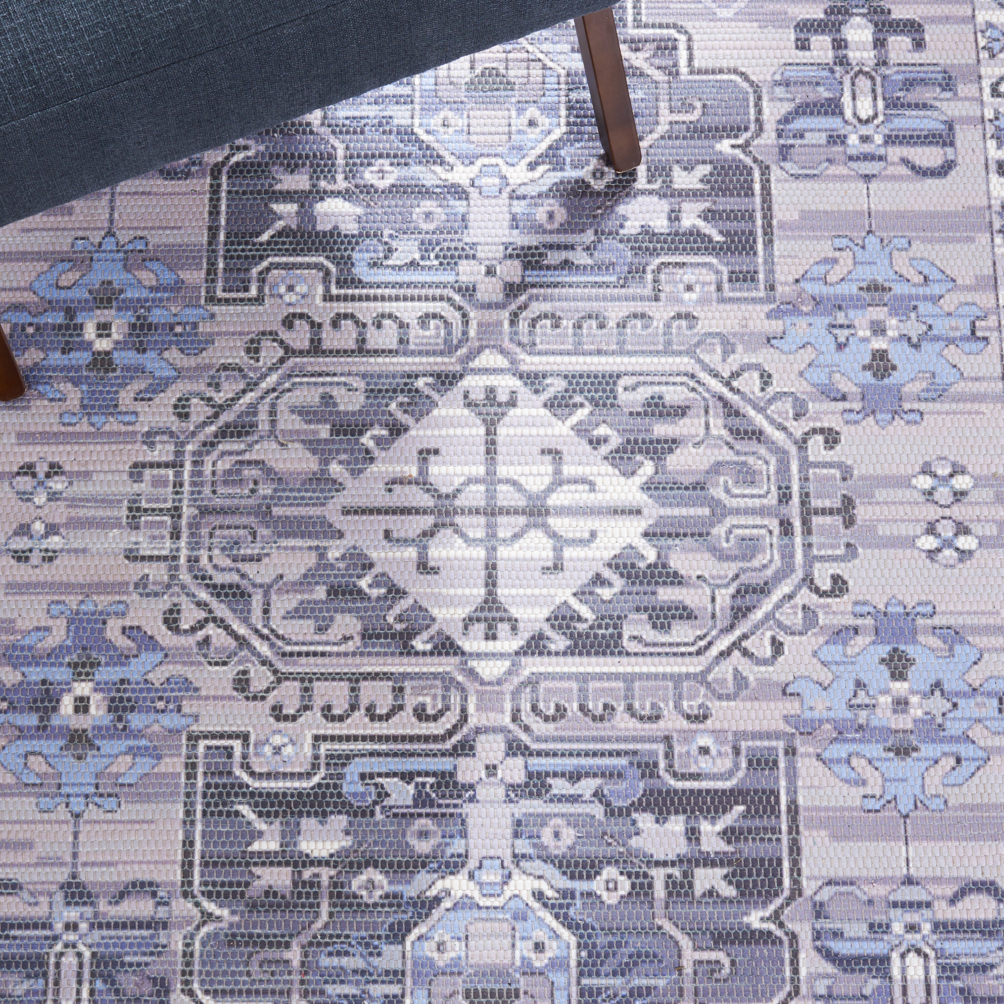 SAFAVIEH Saffron Seanna Oriental Polyester Area Rug, Purple/Ivory, 5' x 8'