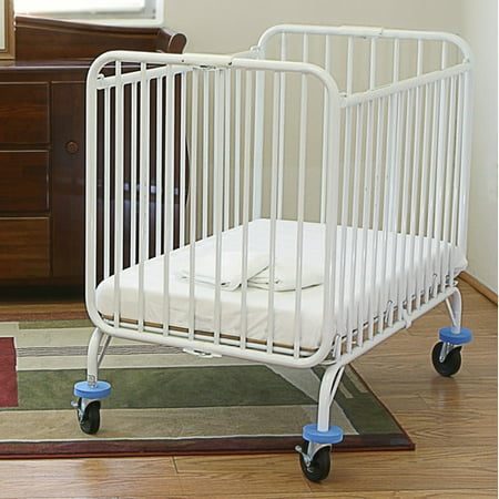 L.A. Baby Deluxe Holiday Crib