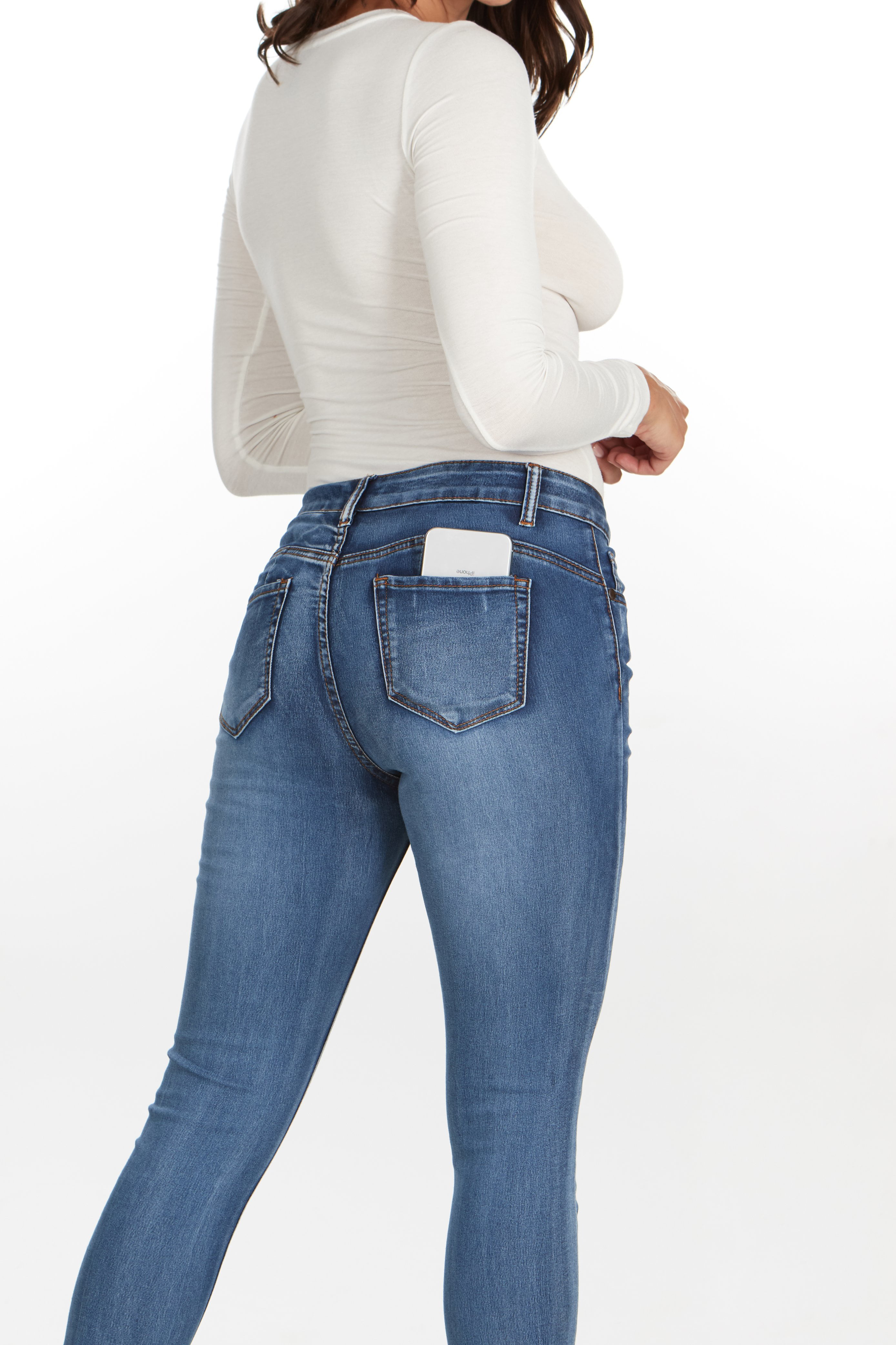 Women's Classic High Waist Skinny Jeans in Medium Blue Wash Size 0 by Fashion Nova