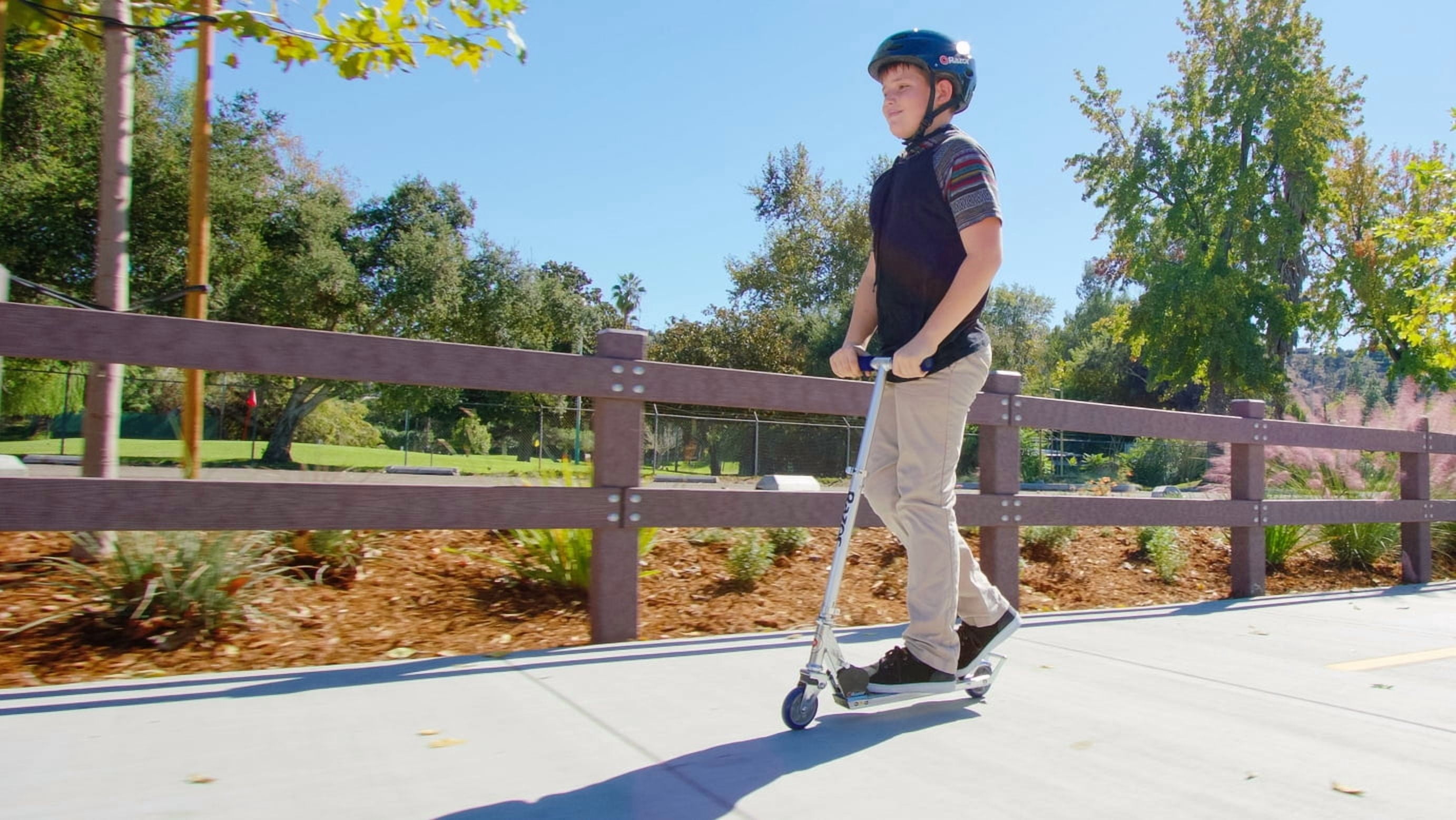 Razor A2 Folding Kick Scooter – Clear/Black, Wheelie Bar, Lightweight, for Child Ages 5+, Unisex