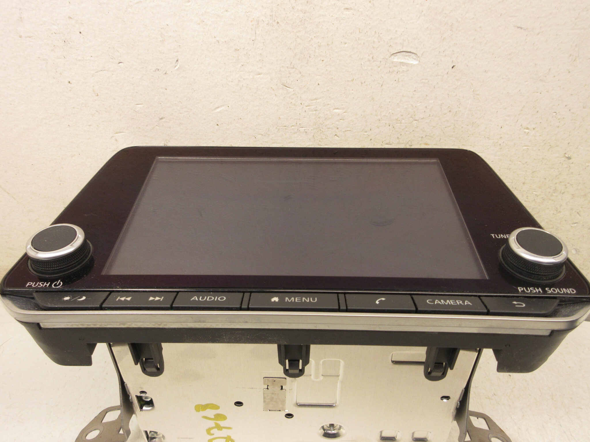 Pre-Owned 20-22 Nissan Sentra AM FM Audio Radio Player Display Screen OEM LKQ - Verify Specific Vehicle Fitment In Description - (Good)
