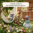 thumbnail image 2 of Figuras coleccionables OLEOCA Familia Gato Gris con ropa removible, 2 of 7