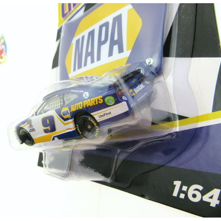 Chase Elliot NAPA Auto Parts Car NASCAR Authentics Die Cast 1 64 Scale