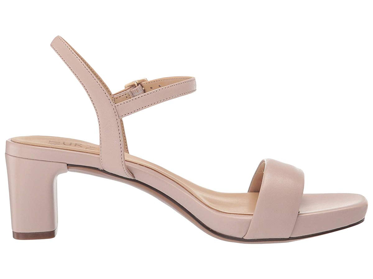 ivy quarter strap sandal naturalizer