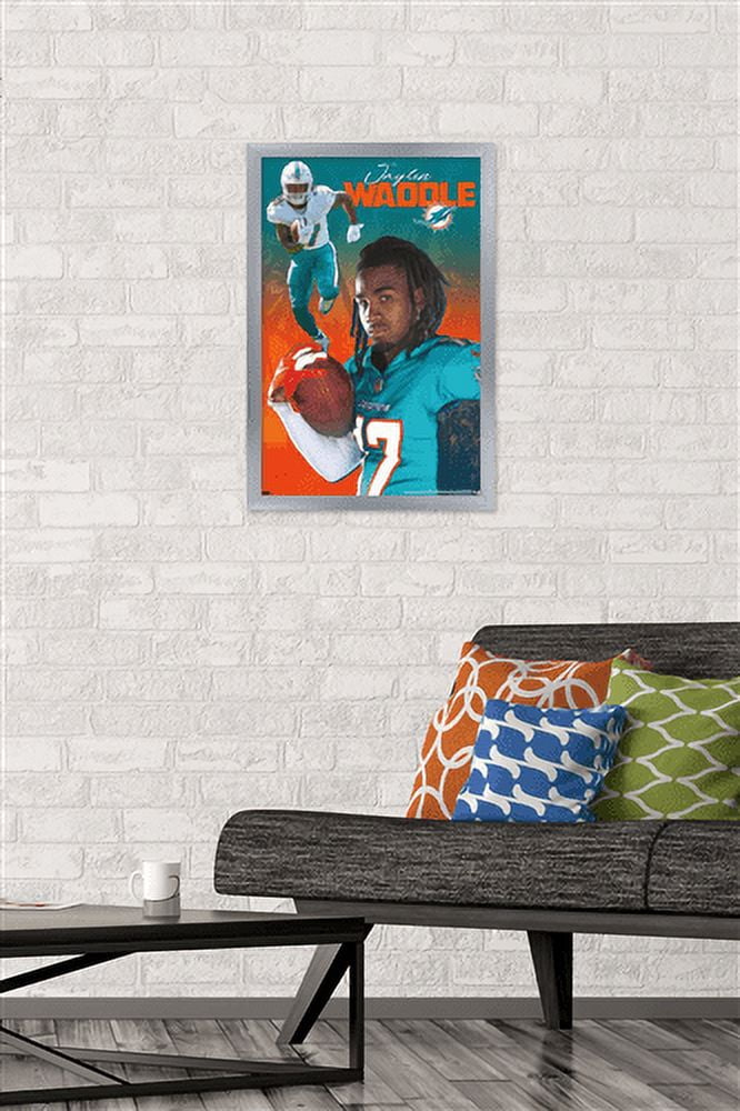 NFL Miami Dolphins - Jaylen Waddle 21 Wall Poster, 14.725" x 22.375", Framed