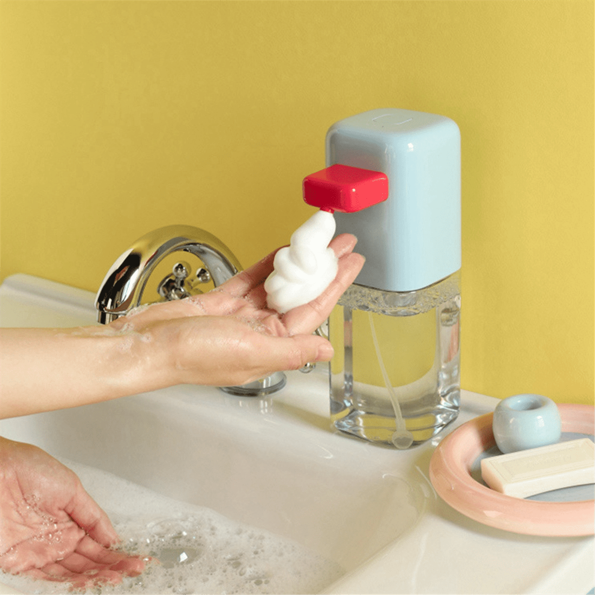 Automatic Inductive Soap Dispenser Foam Washing Phone Smart Hand Washing Soap Dispenser Alcohol Disp ABS