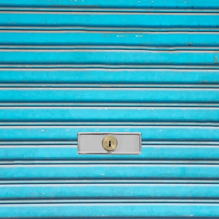 Toyvian Warehouse Security Garage Door Lock with Copper Cylinder Vertical Keyway