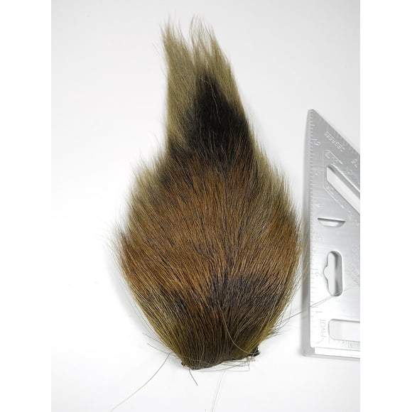 Hareline Dubbin Large Northern Bucktail (olive)