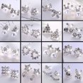thumbnail image 2 of Pendientes de botón para estudiantes femeninas, estilo coreano, personalidad simple, temperamento, lindas joyas para las orejas antialérgicas, pendientes de moda que combinan con todo, 2 of 6