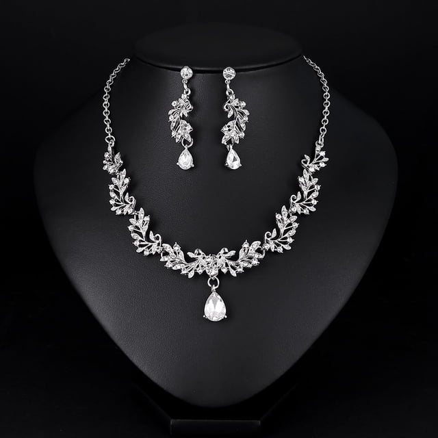 Xihbxyly Conjunto de Collar de Aleación, Elegante Joyería de Diamantes de Imitación, Impresionante Par de Pendientes, Diseño Llamativo, Accesorios para Bodas, Perfecto para Bares de Cócteles, Regalo