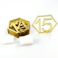 thumbnail image 3 of Moyic Paquete de 15 signos de número de hexágono acrílico Festival boda fiesta cumpleaños asiento tarjeta Hotel restaurante café Decoración Kits de decoración para fiestas Oro Moyic HA073737-01, 3 of 6