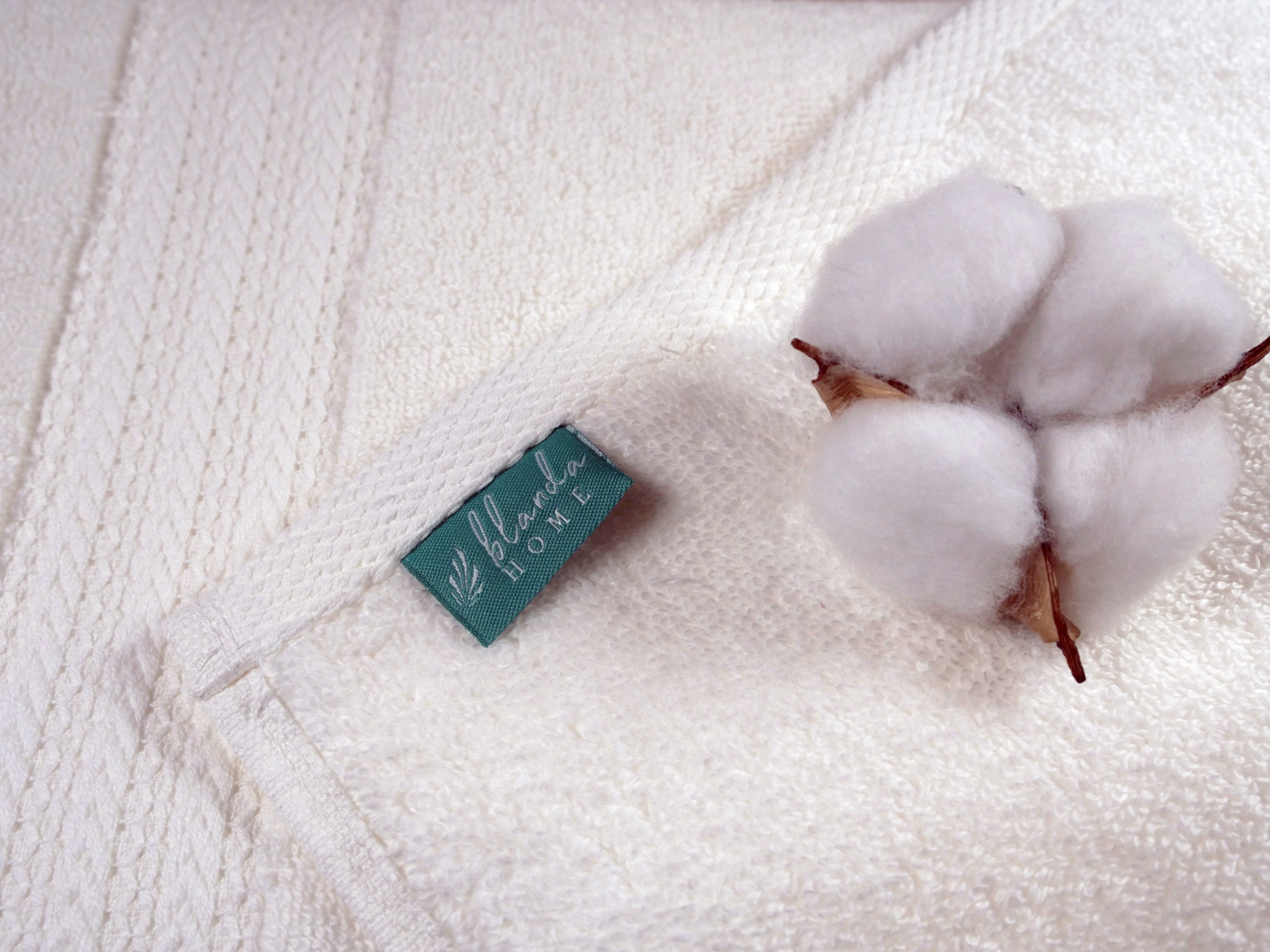Blanda Home Luxurious 100% Turkish Cotton Towel Set - 6 pieces: 2 bath towels, 2 hand towels, 2 washcloths - White