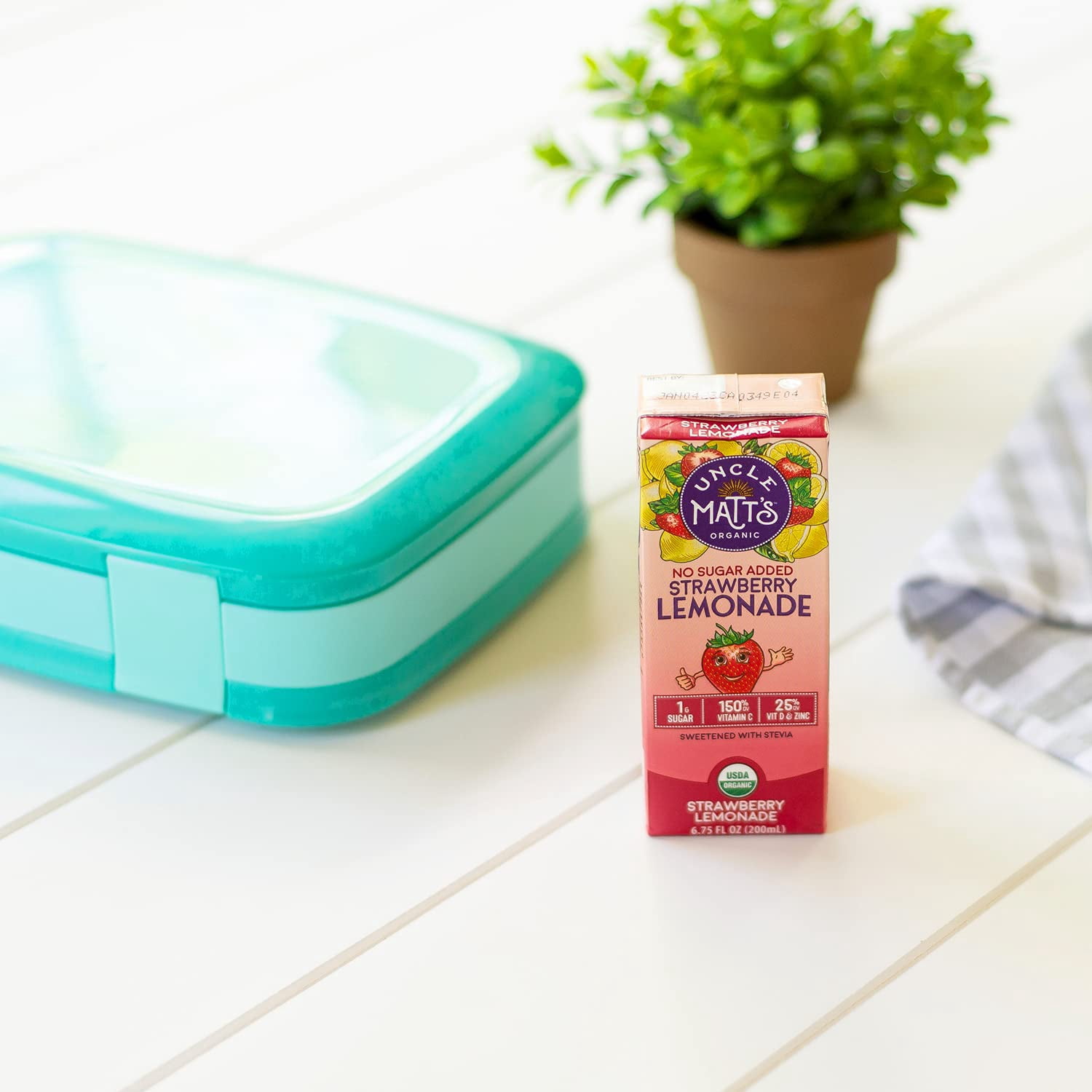 No Sugar Added Strawberry Lemonade Juice Boxes (6.75oz Pack of 32)