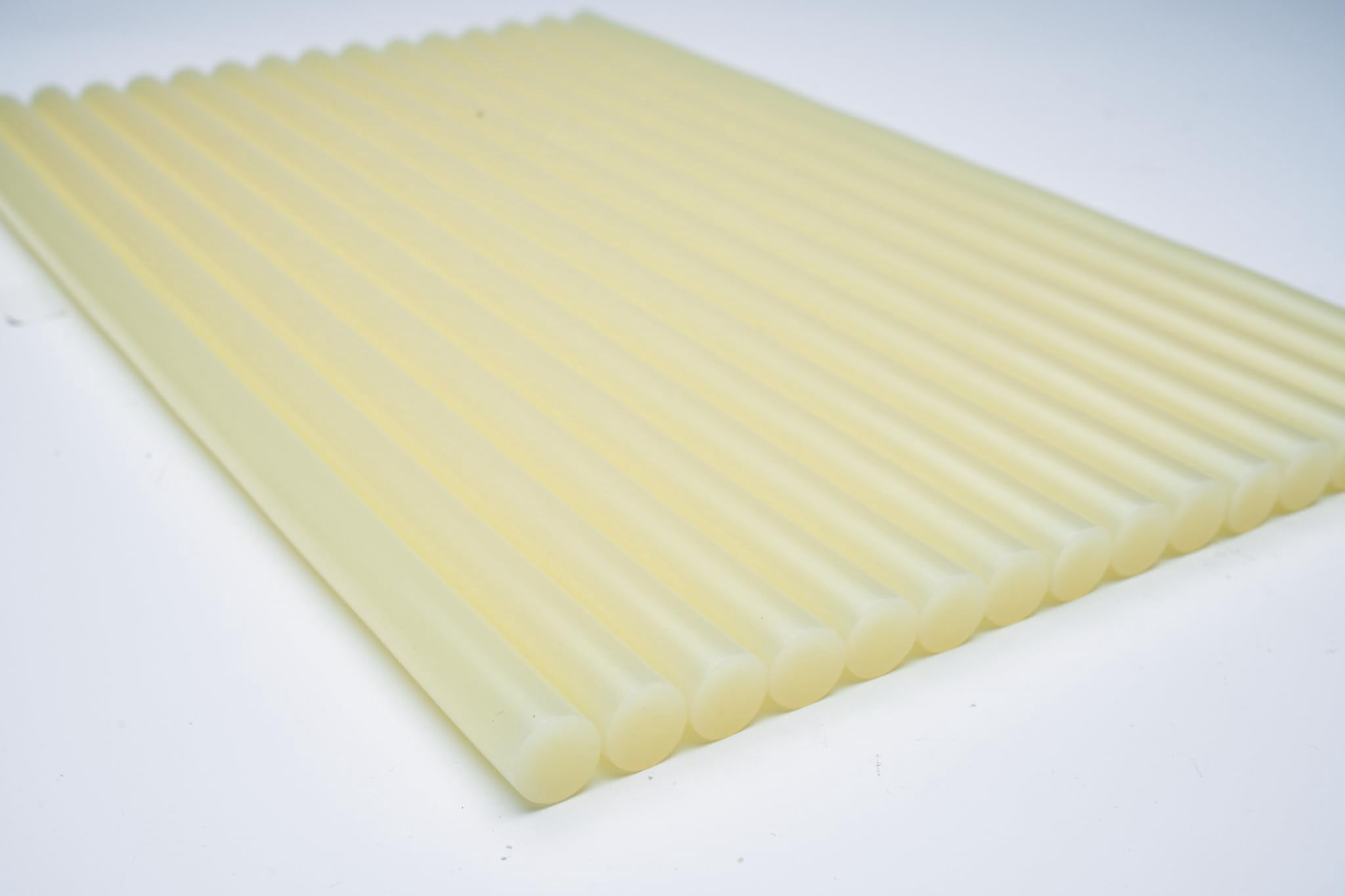 ASA 5/8" x 15" Hot Glue Sticks | High-Strength Bond for Packaging & Wood | 25 lb Pack, 185 Sticks