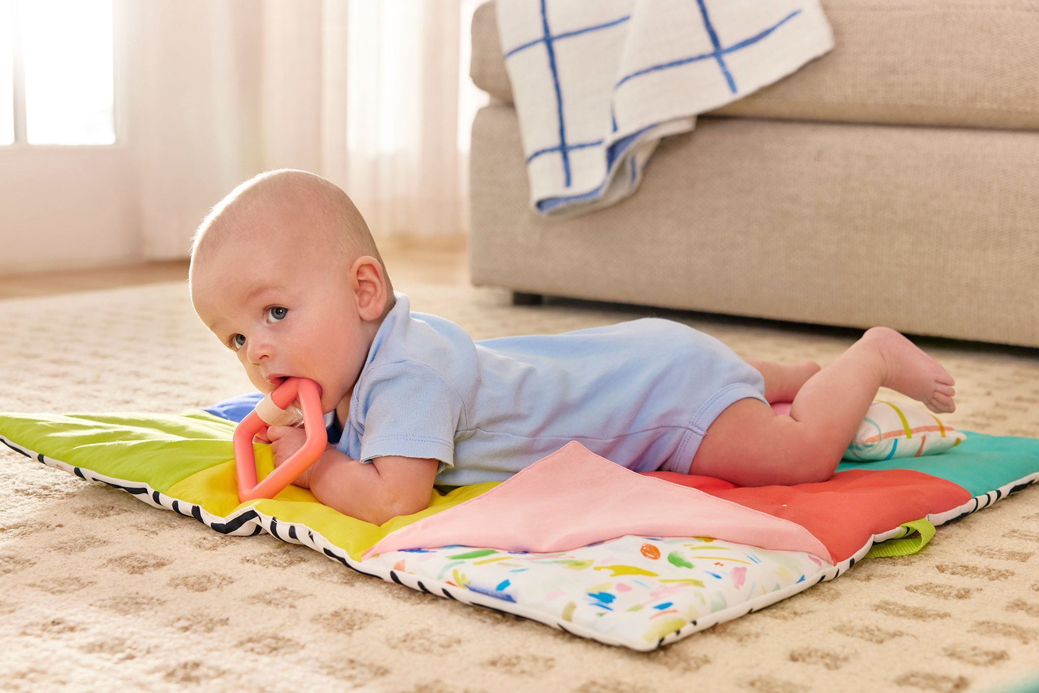 Lovevery, Anytime Activity Mat, On-The-Go Play Mat for Baby, Play Mat for Tummy Time, Lightweight, Easy to Store and Travel, 0+ Months