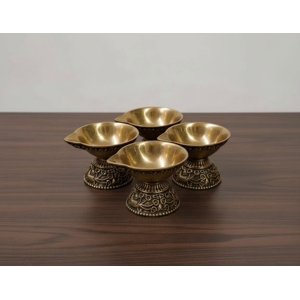 Brass Diya Set of 4 Handcrafted Oil Lamps Pooja Decor Diwali Gift