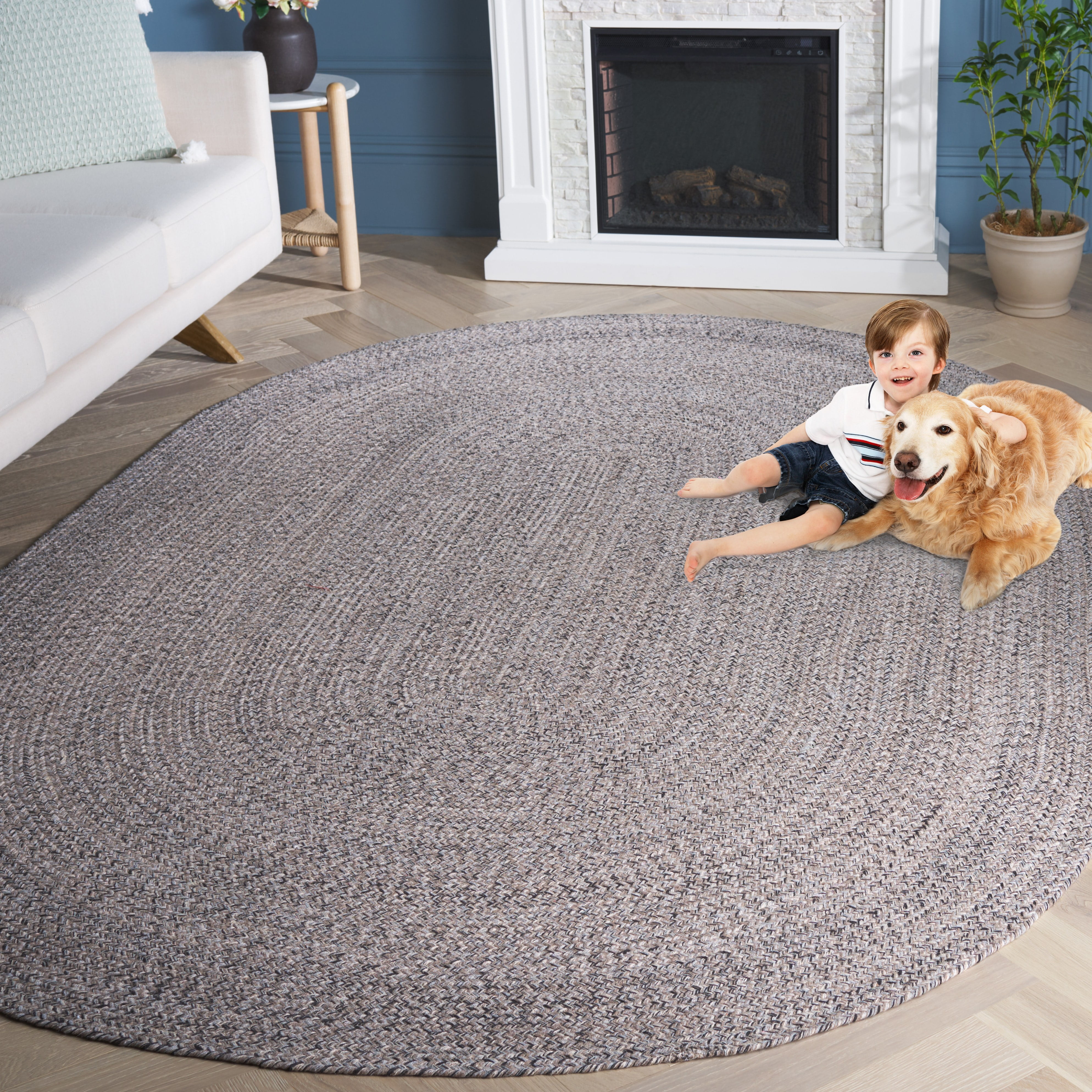 Safavieh Braided Rug Collection Country, Farmhouse, Rustic Braided Gray Geometric Area Rugs, 6' x 9' Oval, Reversible